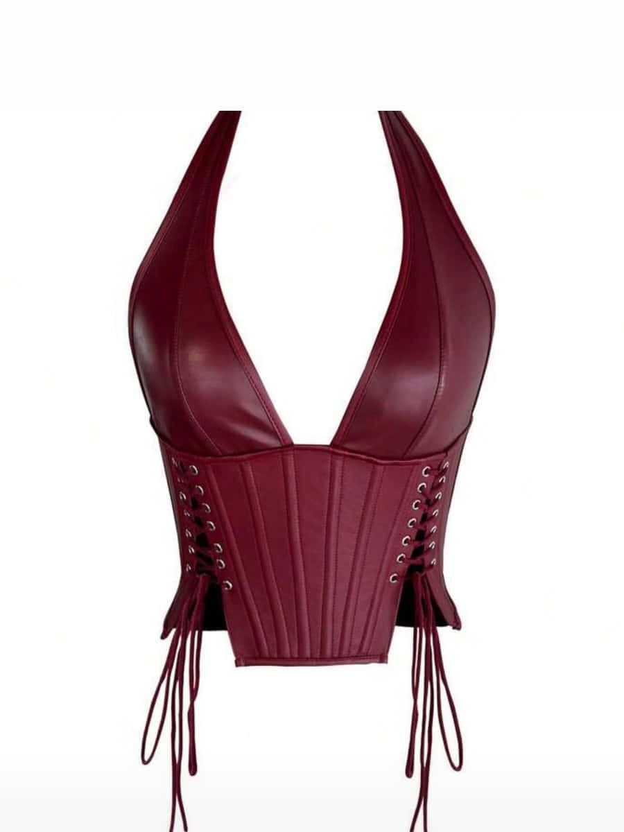 Crop top corset de cuerina color vino con escote halter en V y cordones a los costados